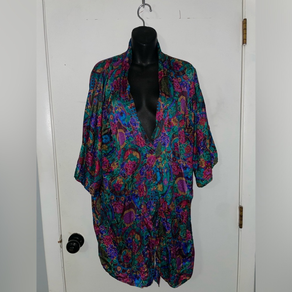 Vintage Victoria’s Secret floral silk kimono robe